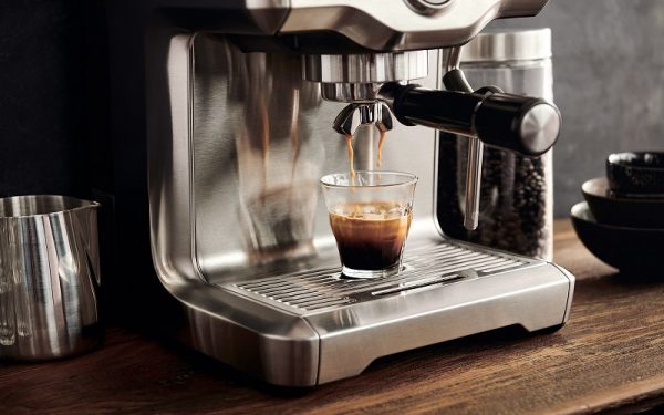 Sự khác biệt giữa cafe máy và cafe phin có thể bạn chưa biết.